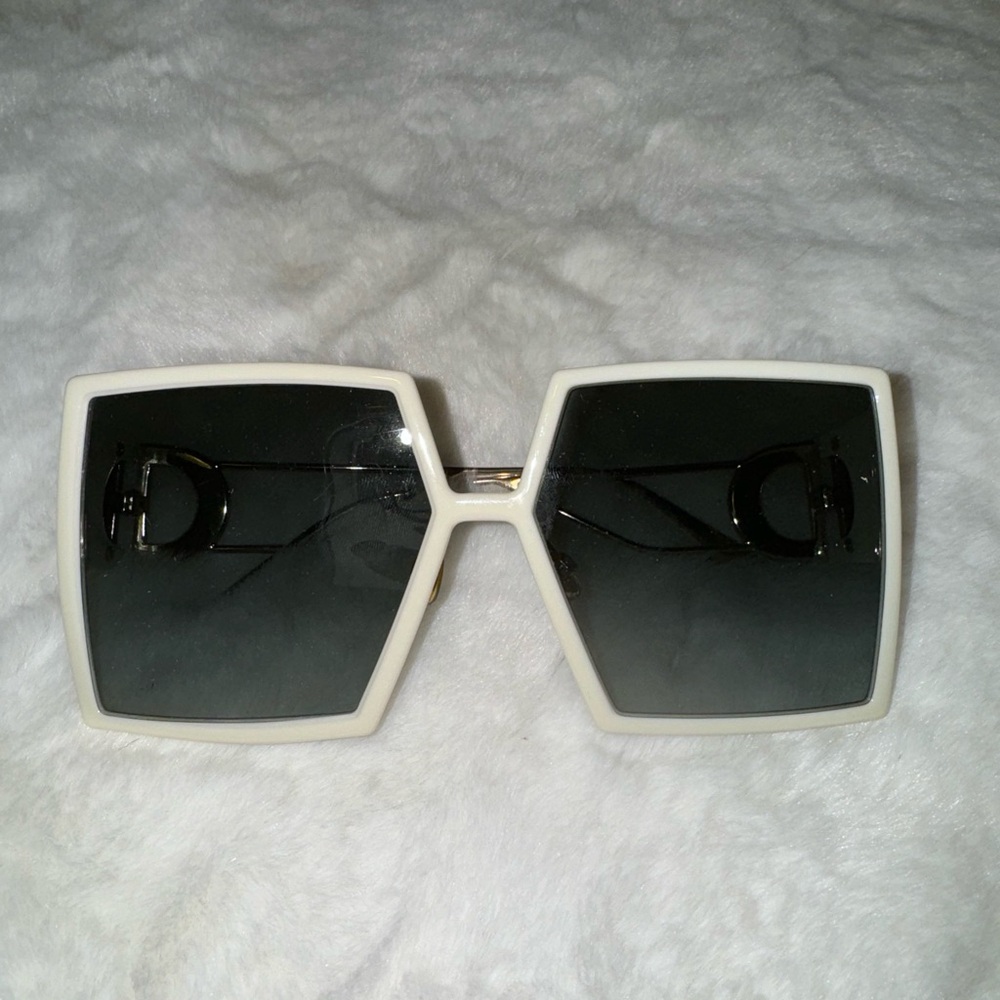 Dior Rectangular, Oversized Sunglass - image 1
